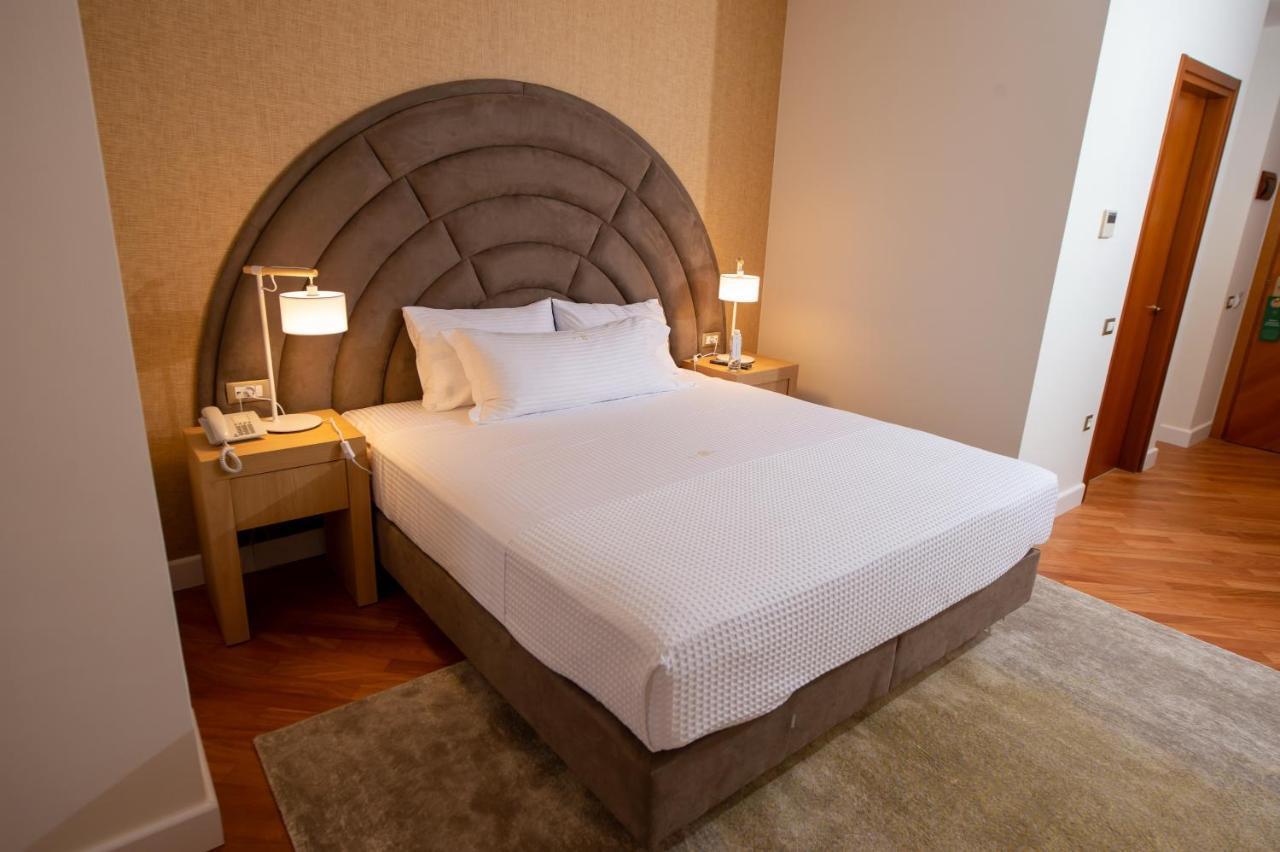 My Way Hotel & Events Patras Esterno foto